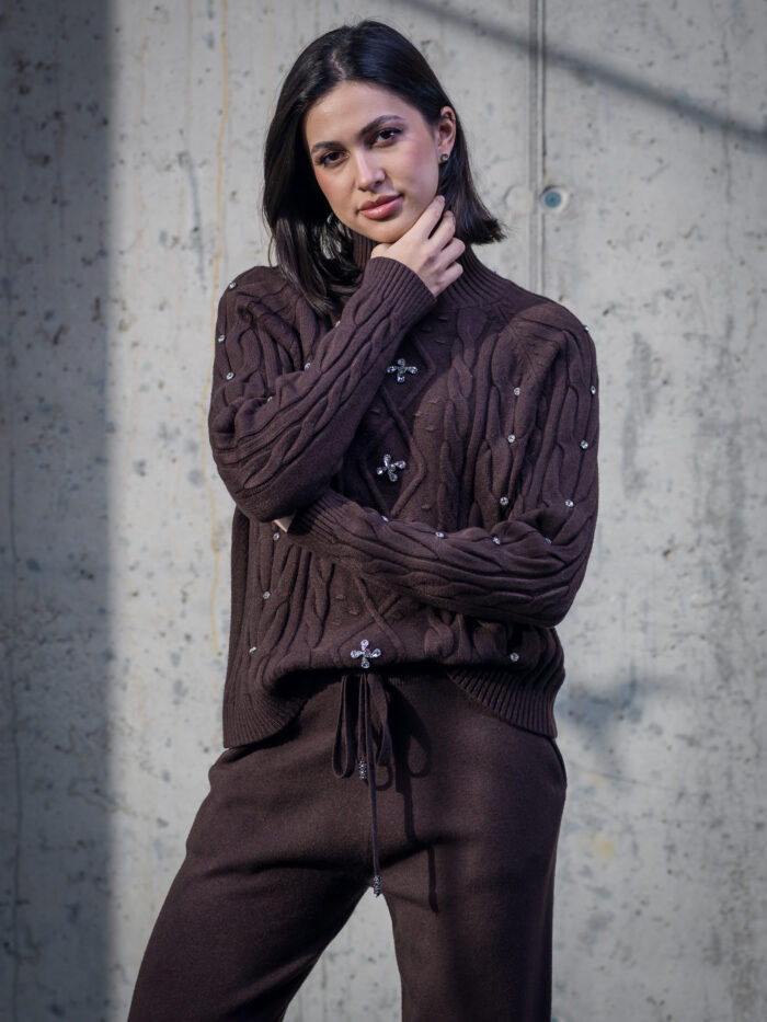 00016Yasmina 29.11.25