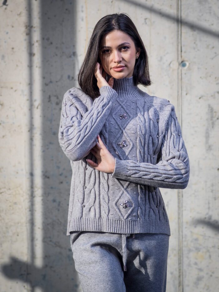 00025Yasmina 29.11.25