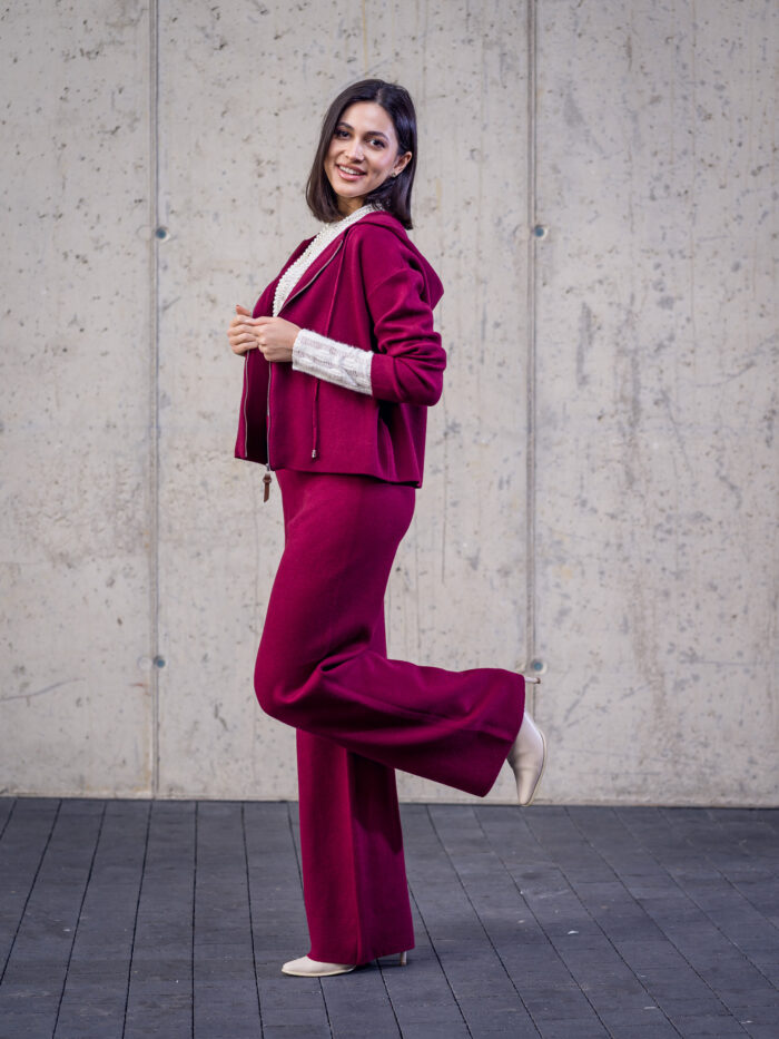 00229Yasmina 29.11.25