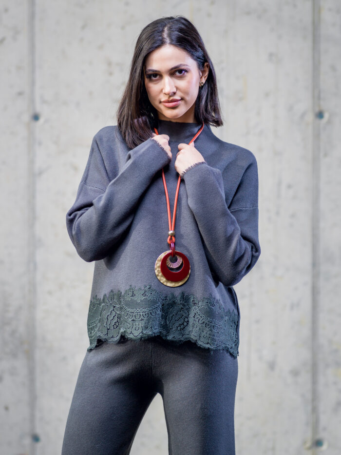 00307Yasmina 29.11.25